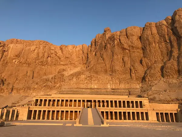 egypt retreats karnak